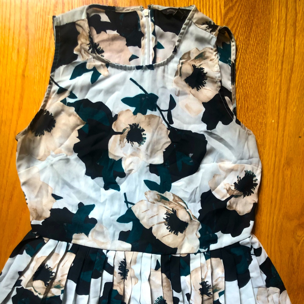 BR Floral Pleated Blouse